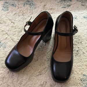 Musier black platform heels